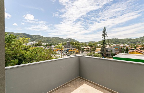 Florianopolis Apartment | WI-FI 300MB | Studio | Estação Santa Mônica #SM106