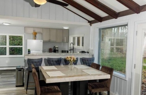 New Wilmington Cottage | Wi-fi Cottage by Westminster College. n