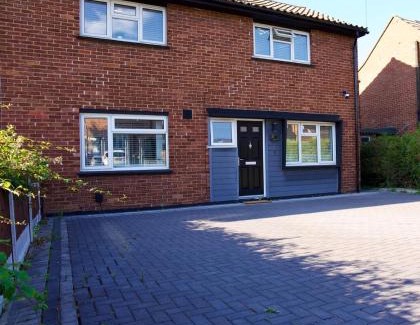 Wickford House | Wickford Escape: 3BD Stay near Southend