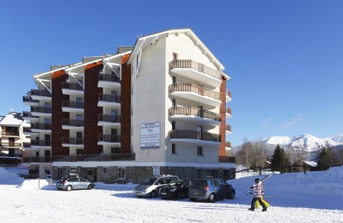Ax-les-Thermes Apartment | Wifi, 100m from ski slopes, fitness, swimming pool, sauna, ski locker, 23m², Ax-Les-Thermes