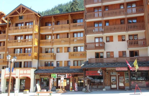 Valfrejus Apartment | Wifi, 20m from resort center, 5th floor, view mountain, tv, ski locker, 20m², Valfréjus