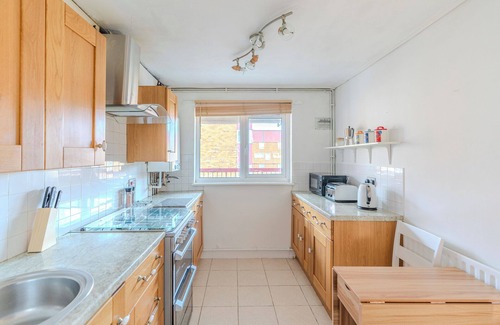 Livesey Apartment | Wifi 350Mb-Spacious Living Room-Smart TV 50" 4K