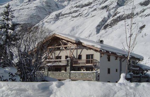 Bessans Apartment | Wifi, 50m from ski slopes, fitness, balcony, tv, ski locker, 60m², Bessans