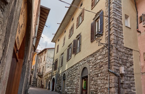 Bienno Apartment | WiFi |Apartment in the Historic center | Al Borgo