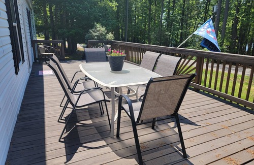 Henrico House | WiFi, Dog Friendly & Linens Provided ~ Lake Gaston