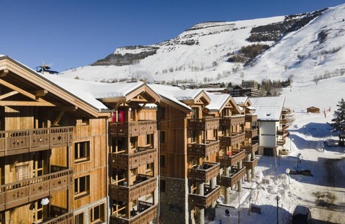 Les Deux Alpes Apartment | Wifi, fitness, sauna, hammam, terrace, balcony, parking, tv, ski locker, 74m², Les 2 Alpes