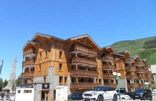 Les Deux Alpes Apartment | Wifi, fitness, sauna, hammam, terrace, balcony, parking, tv, ski locker, 74m², Les 2 Alpes