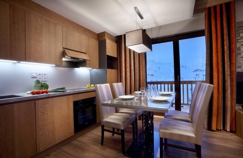 Eclose-Est Apartment | Wifi, fitness, swimming pool, sauna, hammam, balcony, tv, 125m², Alpe d'Huez