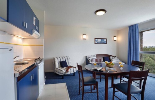 Pyrenees 2000 Apartment | Wifi, view mountain, fitness, terrace, balcony, tv, ski locker, 50m², Pyrénées 2000