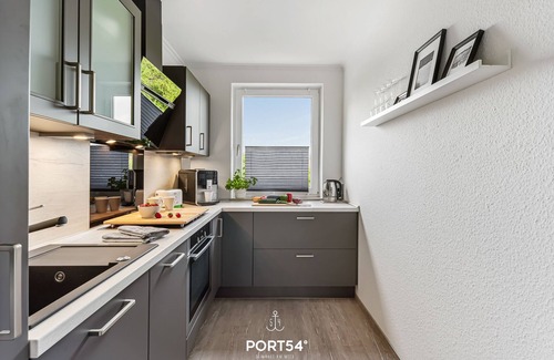 Schleswig Apartment | Wikingeck - terrace, 1st floor, Schlei view, shower, fully automatic coffee machine, parking lot