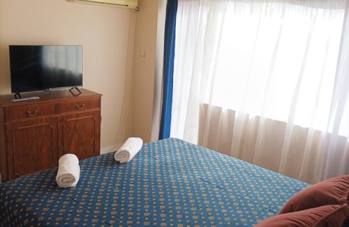 Saints Constantine and Helena Apartment | Wild Cherry Apartments - Apartment with FREE parking for 2 + 3