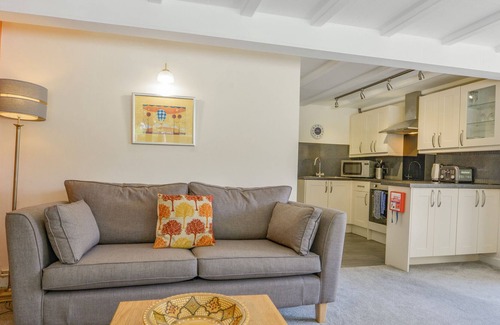 Beaworthy Cottage | WILD ROSE COTTAGE, pet friendly, with a garden in Halwill Junction