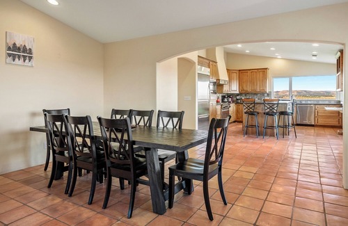 Paso Robles House | Wild Vines - Amazing Vineyard Views