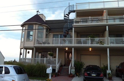 Wildwood Apartment | Wildwood by the Bay. lovely 3 room private suite.