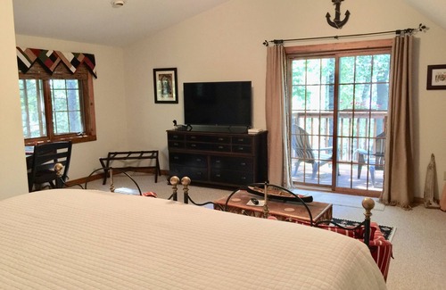 Park Rapids Cabin | WILDWOOD LODGE is nestled in the trees on FishHook Lake 2 miles from Park Rapids