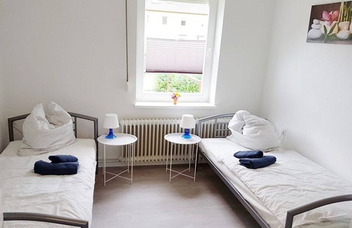 Fedderwardergroden Apartment | Wilhelmshaven * modernized apartment with garden *