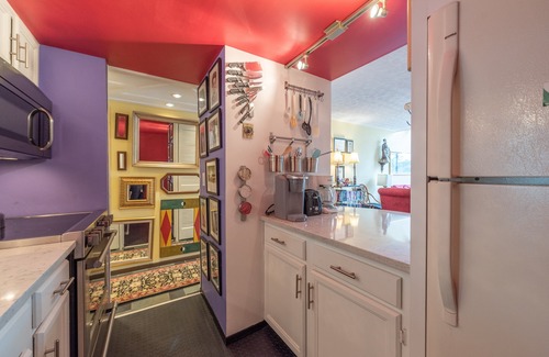 Thayerville Condo | Will O' The Wisp 307C: Lakefront One Bedroom Condo with Exotic Flair, Fireplace,