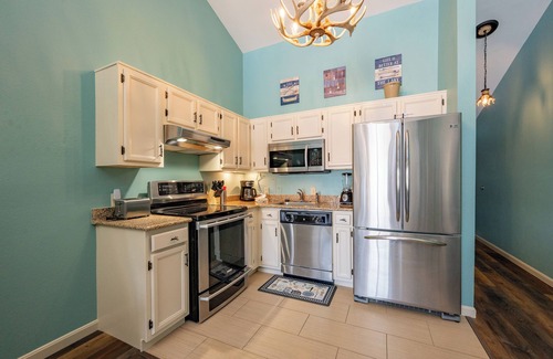 Thayerville Condo | Will O' The Wisp 710H: Lakefront Studio Condo with Full Kitchen, Free WIFI!