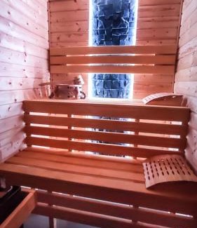 Nowy Sacz Villa | Willa Ramzówka - Dom z Bilardem, Sauną i Jacuzzi