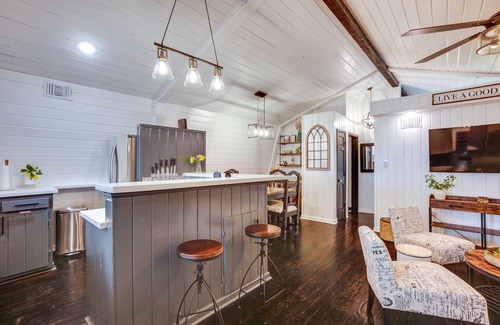 Willis House | Willis Vacation Rental ~ 2 Mi to Lake Conroe!