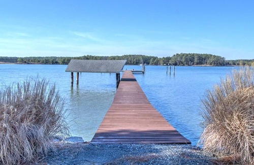 Cambridge House | Willoughby - Over 10,000 SqFt, Indoor Pool, Grill, Sleeps 24!