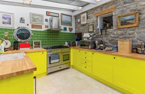 Penzance Cottage | Willow Cottage a hidden moorland gem near the coast and St Just.