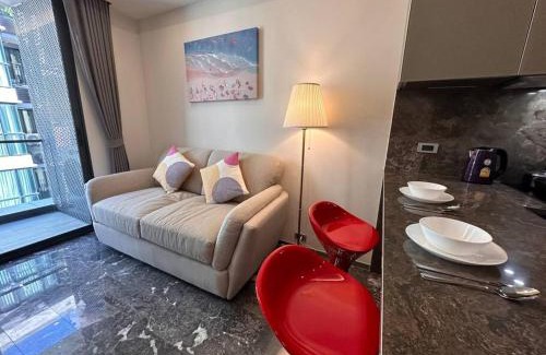 Khlong Toei Apartment | Willow Whisper Nest