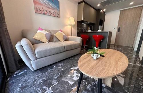 Khlong Toei Apartment | Willow Whisper Nest