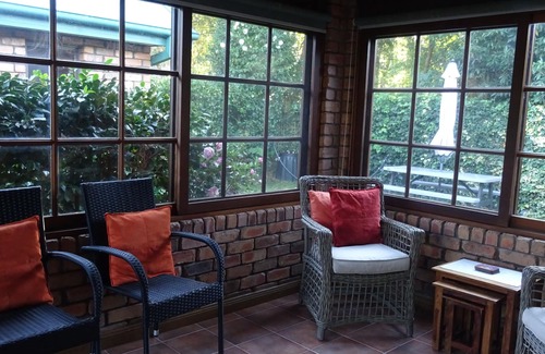 Surf Beach House | Wimbie Beach - Family getaway - "Sandy Paws" - 250 meter walk to beach