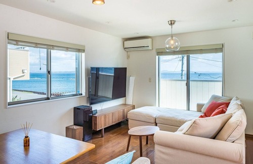 Yokosuka Villa | Wind, cypress and sauna holiday with private SPA at Oceanfront Villa Hale Kahakai