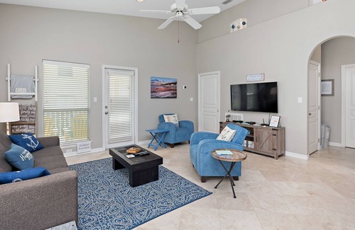 South Padre Island Condo | Wind & Waves for your perfect island getaway!