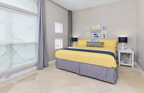 South Padre Island Condo | Wind & Waves for your perfect island getaway!