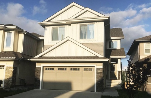 Southwest Edmonton House | Windermere Spacious Beautiful home