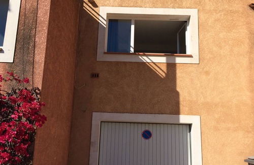 Port-Vendres Apartment | Window on the big blue