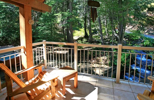 Sundance House | Windows on Water, Stream, Hot Tub, Big Trees, Walk to Sundance