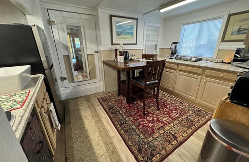 Atlantic Beach Cottage | Windsong Beach Cottage- with Amazing Ocean Views