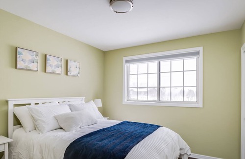Niagara-on-the-Lake House | Wine Country 7 Acre Home for up to 6 ppl Niagara-on-the-Lake