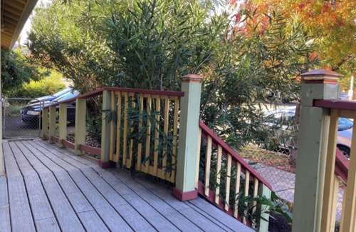 Cloverdale House | Wine Country 1-bedroom retreat with WiFi, AC in charming Cloverdale