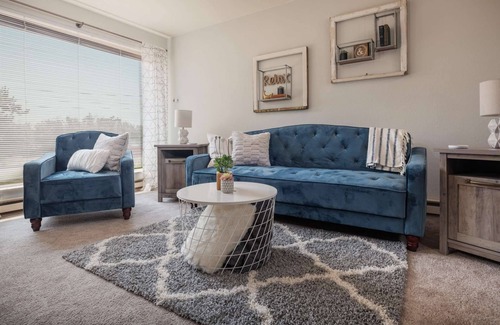 Newberg House | Wine Country Bungalow With Patio Overlooking Vineyard and Chehalem Mountains, *Pet Friendly*