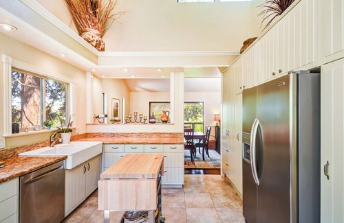 Forestville House | Wine Country Hideaway: 4BR, 2200Sf Home With Swimming Pool and Pickleball area