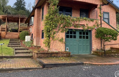 Geyserville Other | Wine Country Home Located in Dry Creek Valley