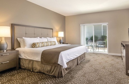Santa Rosa Resort | Wine Country - Sonoma County