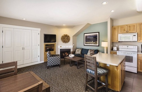 Santa Rosa Resort | Wine Country - Sonoma County