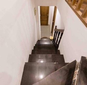 Trang Tien House | Wine Room# 1BRS#1 min to Hoan Kiem Lake#Balcony#Operahomestay# Netflix