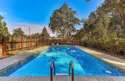 Cottonwood Cabin | Winery Guest House : Rest & Wine!