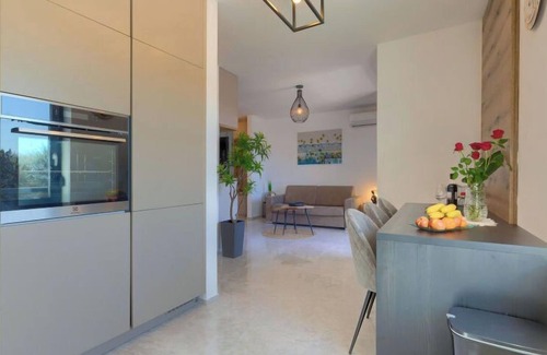 Pjescana Uvala Apartment | Wing 77 by Interhome