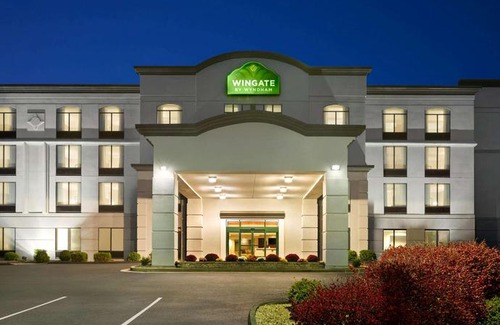 Bridgeport Hotel | Wingate by Wyndham Bridgeport WV