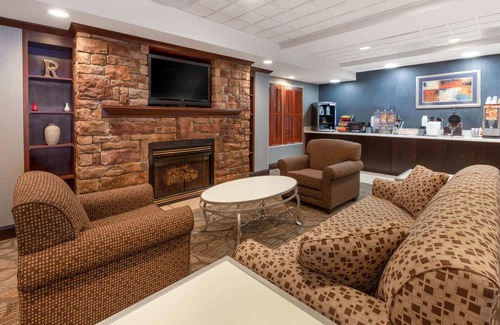 Erie Hotel | Wingate by Wyndham Erie
