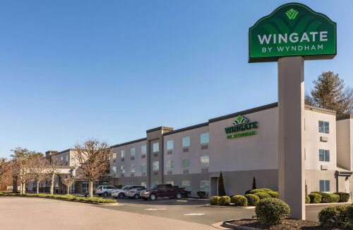 Skyland Hotel | Wingate by Wyndham Fletcher at Asheville Airport