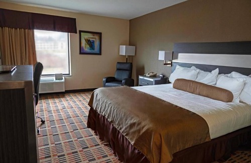 Somerset Hotel | Wingate by Wyndham Somerset